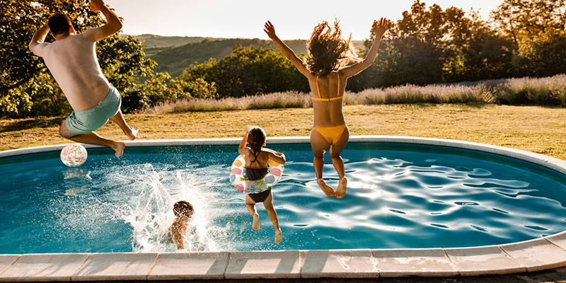 3 Benefits of Private Swimming Pools